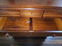 Grand Rapids Sligh Furniture Co Mahogany Chest of Drawers
