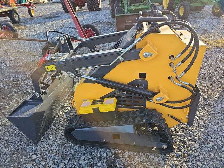ZJG Mini Skid Steer Track Loader