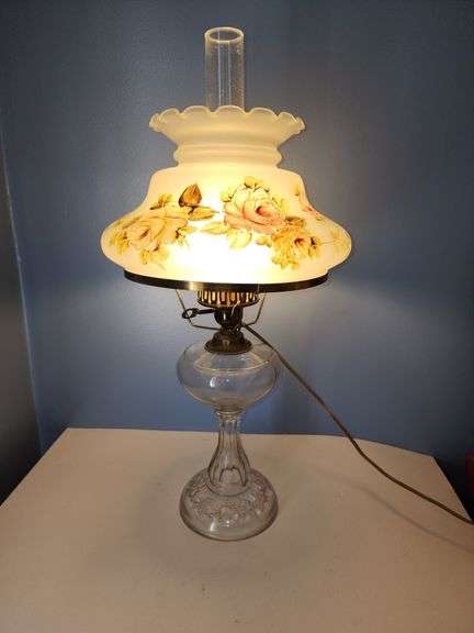 Electric conversion Oil lamp with frosted hand painted lampshade