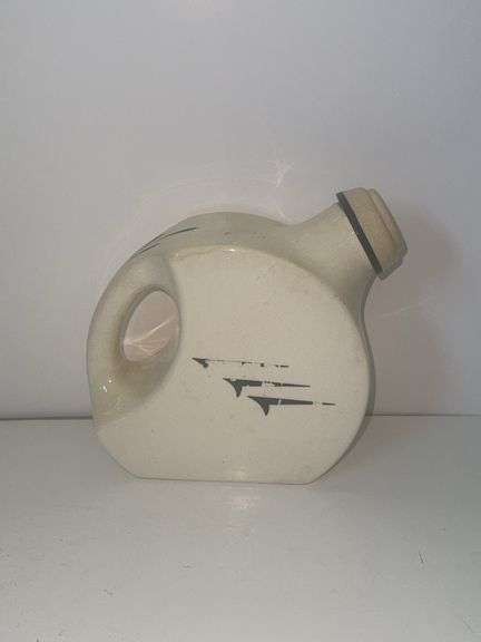 Vintage Universal Cambridge Pottery refrigerator water pitcher