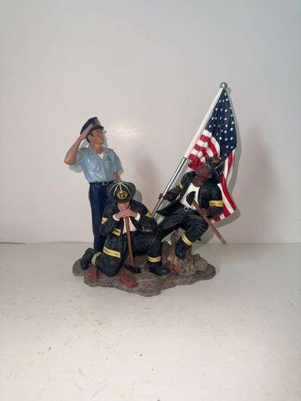 2002 Home Interior "A Heros Salute" figure