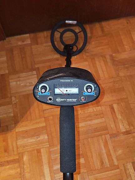 Bounty Hunter Metal Detector