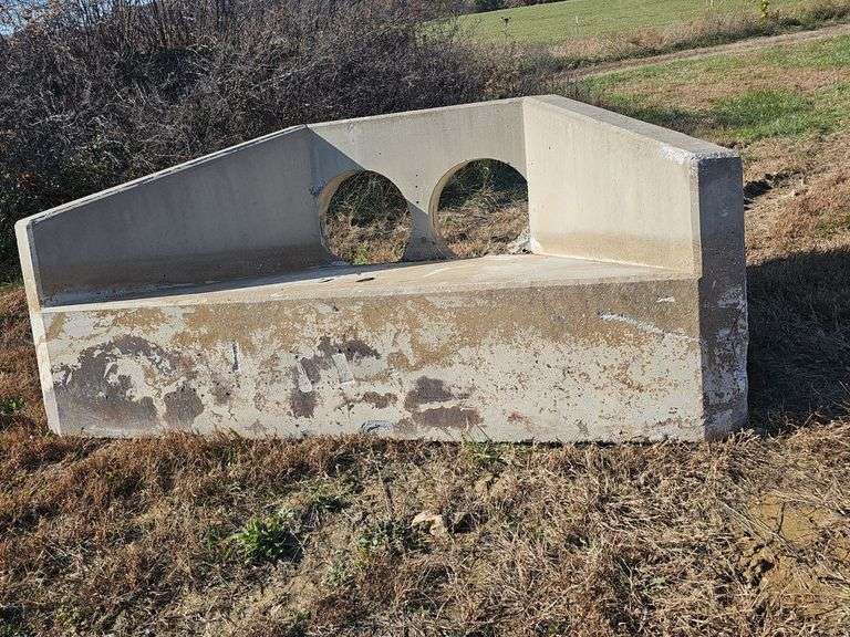 Double Concrete Headwall