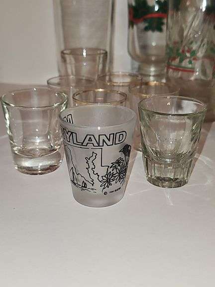 Christmas mugs & other misc glassware