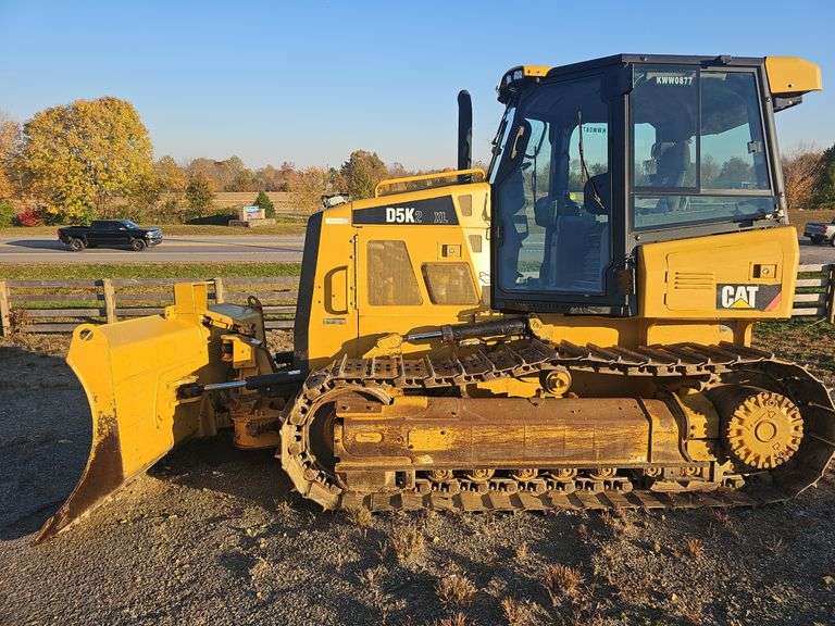 D5K2 XL Caterpillar Dozer