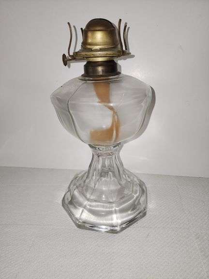 Oil lamp with an octagonal design and "Home Sweet Home" chimney