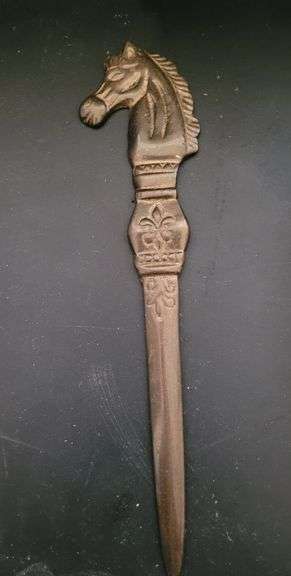 Sterio Cabinet & contents