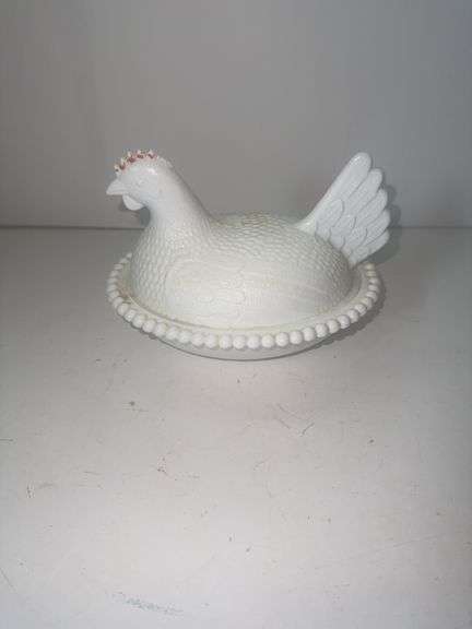 Vintage Indiana Glass "Hen on a Nest"