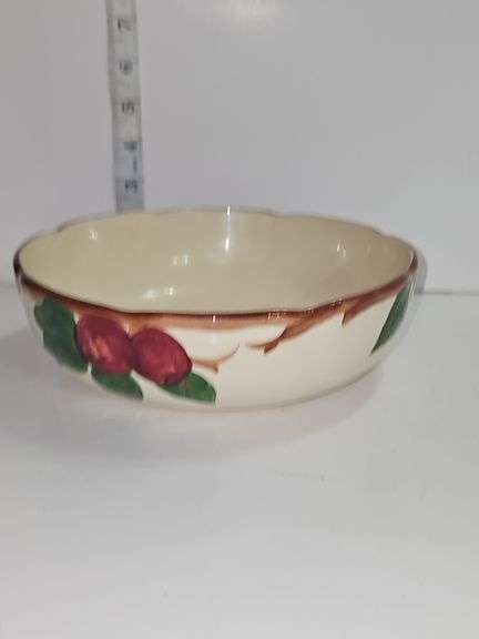 Vintage Franciscan Apple serving bowl