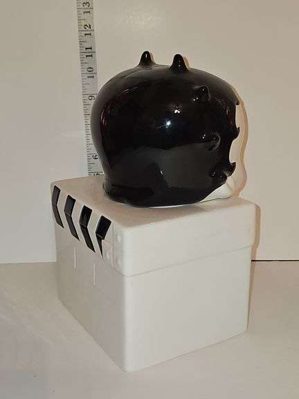 Vintage Betty Boop ceramic cookie jar, manufactured by Benjamin & Medwin Inc. in 1995