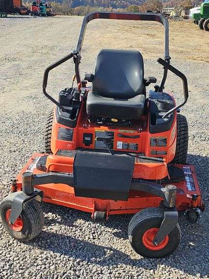 Kubota ZD326 Zero Turn Mower