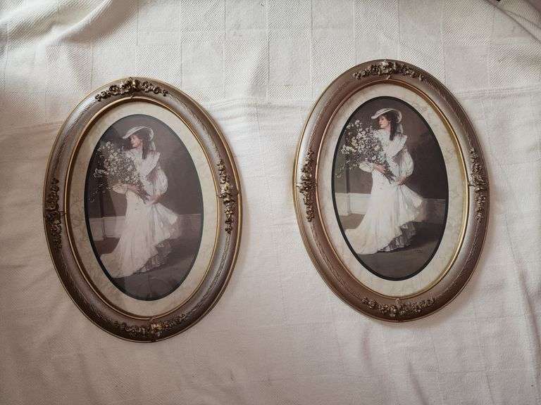 Home Interior prints & wall sconce