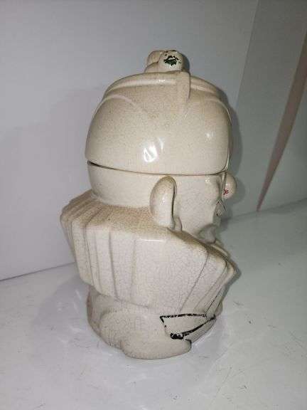 Vintage McCoy Clown Cookie Jar. (Paint worn off)