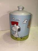 Peanuts ceramic cookie jar featuring Snoopy and Charlie Brown