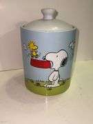 Peanuts ceramic cookie jar featuring Snoopy and Charlie Brown