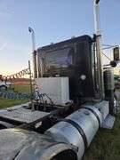 2006 Freightliner Day Cab