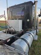 2006 Freightliner Day Cab