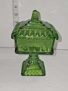 Vintage Jeannette Glass "Wedding Box" or covered candy dish - green color