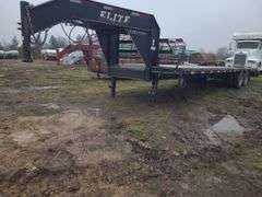 2014 Elite Trailer 32ft