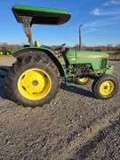 John Deere 5200