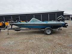 2011 Bass Master Fishing Boat