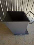 IRANCH Self Dump Hopper