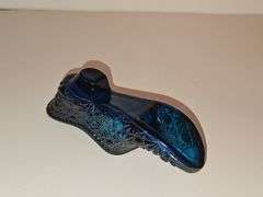 Vintage Boyd Daisy & Button glass slipper shoe - cobalt blue color