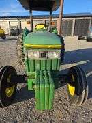 John Deere 5200