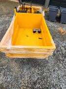 Crawler Dumper with Seat