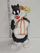 Vintage Looney Tunes Sylvester and Tweety ceramic cookie jar