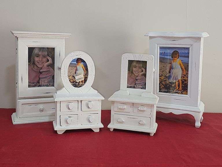 Island Creek Frame Furniture