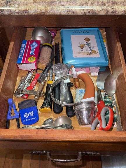 Kitchen drawer contents