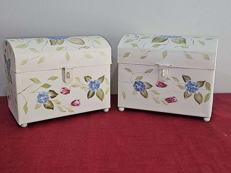 Metal painted storage boxes