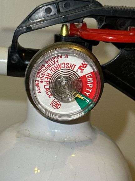 Full Kidde Fire Extinguisher