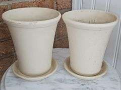 Hill Design Garden - Pottery flower pots with dragonfly design