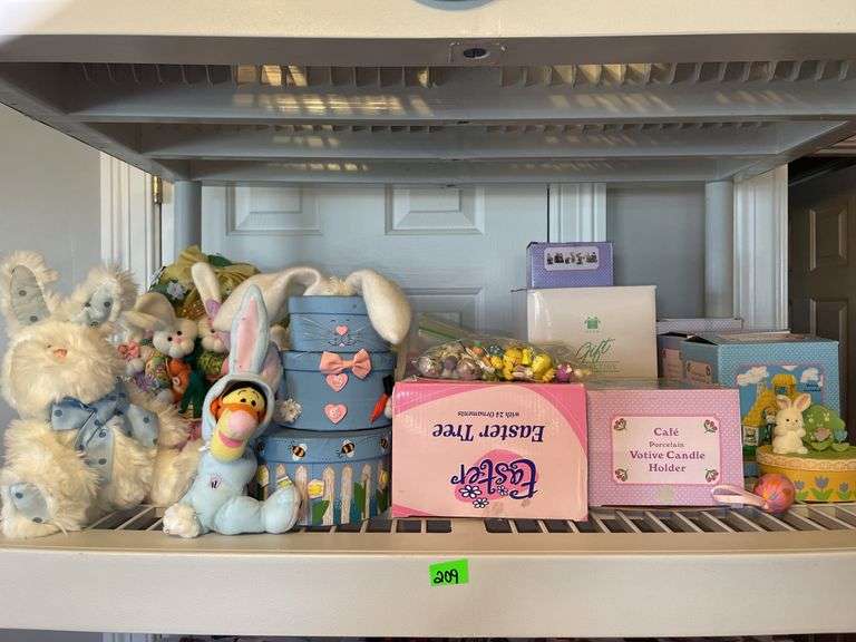 Easter Decor & Houses