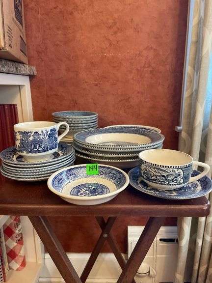 Vintage Cups, Saucers, & Bowls