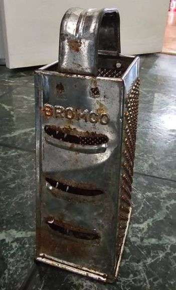 Silver metal graters