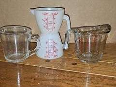 Mixing Bowls & Measuring Cups