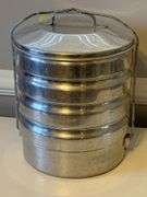 5 Tier Vintage Food Tote