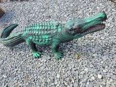 Aluminum Alligator Statue