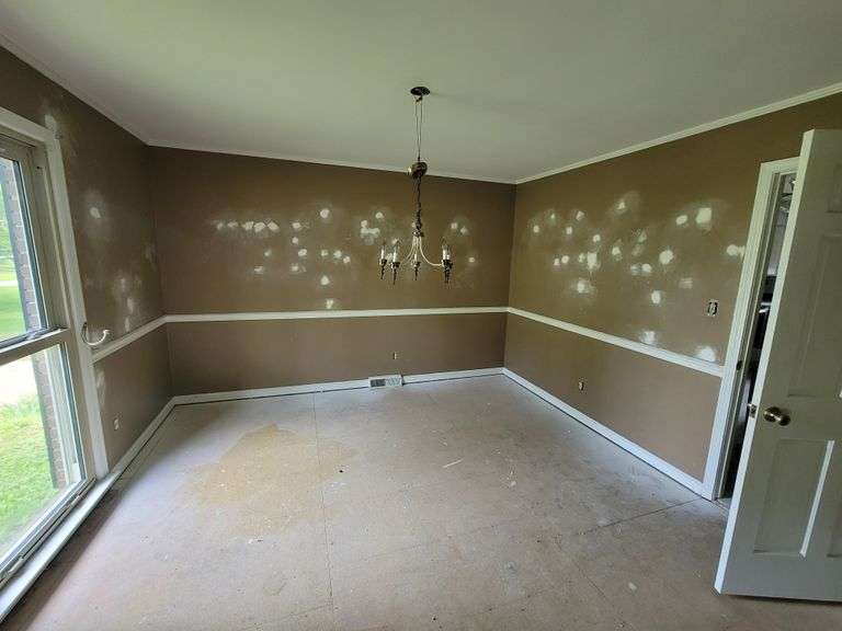 The Sara Grider Estate.  210 Hays Ln. Danville KY