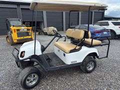 2013 EZ-GO golf cart