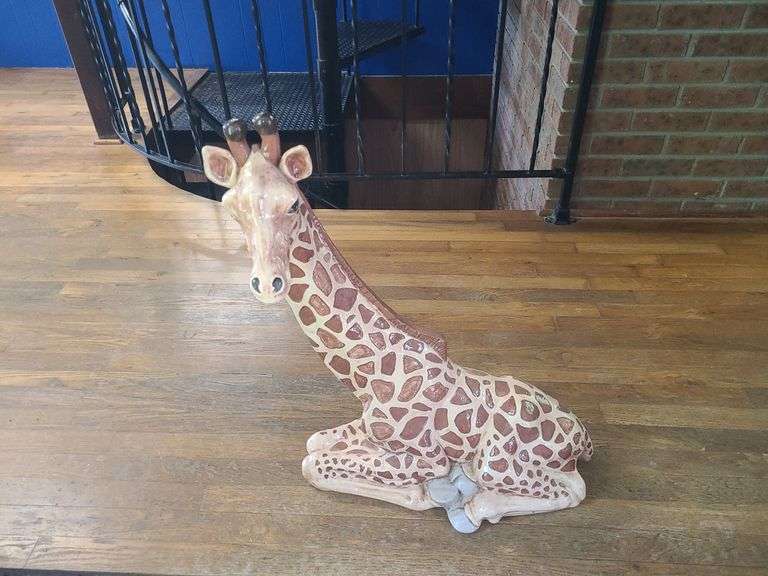 Large ceramic giraffe