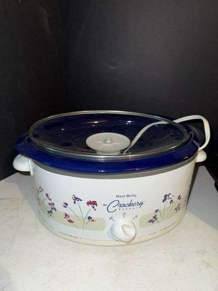 Small Crockpot & Electric Skillet