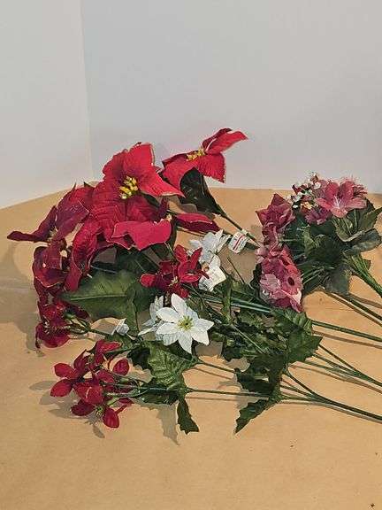 Flower pots & other misc decor