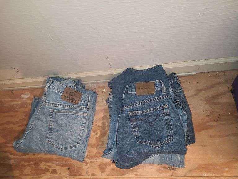 Men & women's clothing
