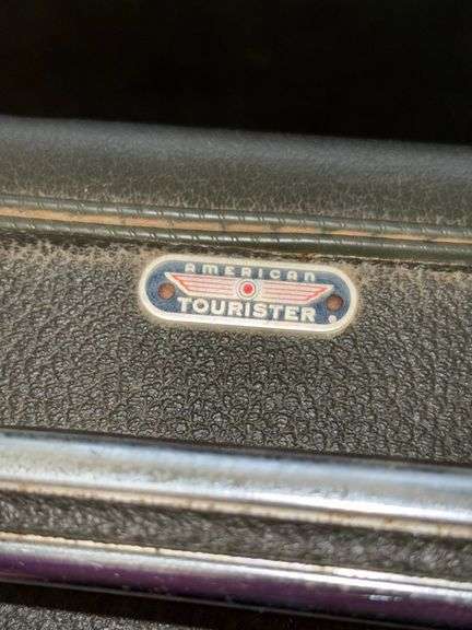 Tourister suit case set