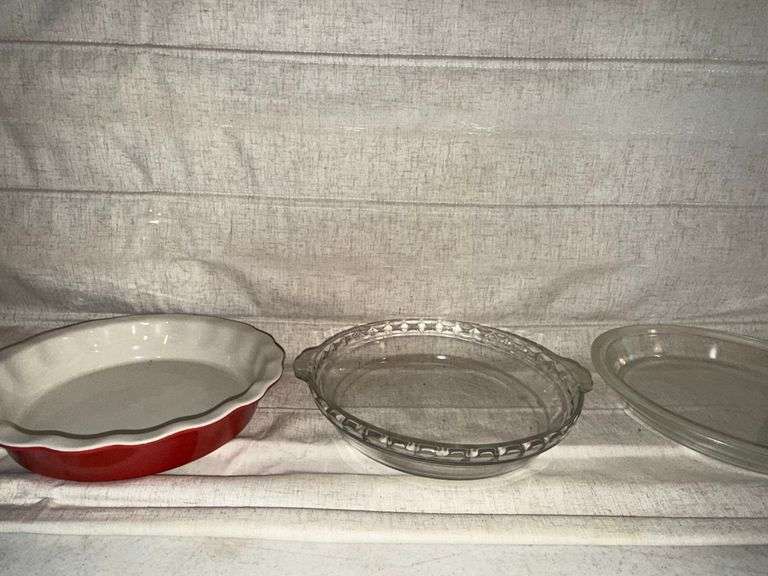3 Vintage Clear Glass PYREX Pie Plates, Martha Stewart Pie Plate & Glass Casserole Lid