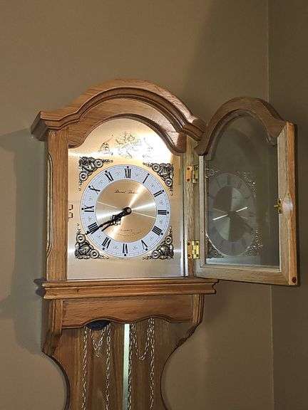 Daniel Dakota wall clock